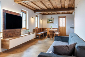 Отель Apartments Tourist farm Matijovc  Накло